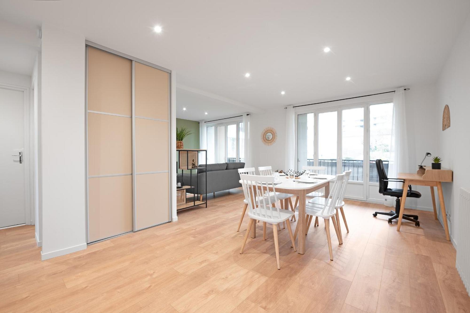 Spacieux T3 Avec 2 Parkings Gratuits Et 2 Balcons Appartement